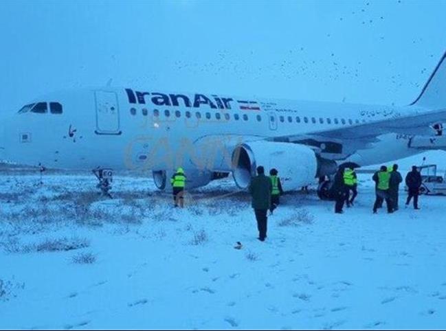 پرواز تهران به کرمانشاه در هنگام  فرود، از باند منحرف شد