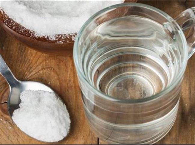 آیا آب سرد به لاغری و نمک به چاقی کمک می‌کند؟