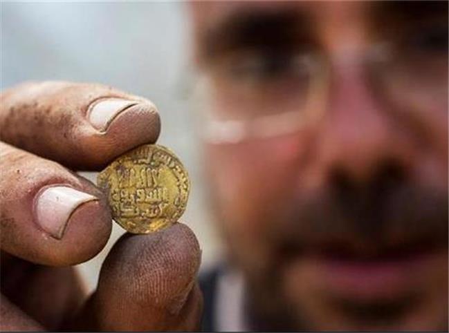 صدها سکه طلا متعلق به دوران خلفای عباسی در اسرائیل کشف شد
