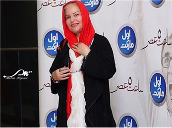 اکرم محمدی بازیگر نقش خانم بزرگ در ستایش