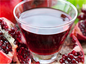 چه خوراکی هایی پوست را جوان نگه میدارد؟