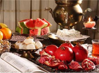 13 نکته چیدمان سفره یلدا