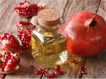 خواص روغن هسته انار؛ معجزه‌ای پوست و مو