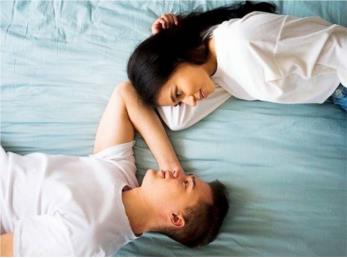 8 کاری که زنان بعد از رابطه جنسی باید انجام دهند