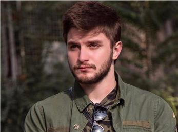 بیوگرافی دارا حیایی بازیگر نقش جوانی هاشم در سریال «از سرنوشت»