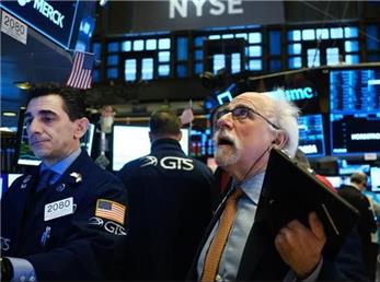 ویروس کرونا به جان بورس‌های جهان هم افتاد