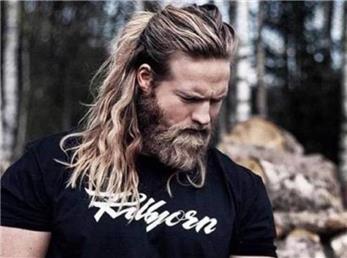 زیباترین افسر پلیس را ببینید