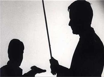 پشت پرده تنبیه بدنی دانش آموز شیرازی در مدرسه+ عکس