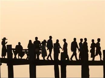 ۸ دلیل برای اینکه بیشتر راه برویم