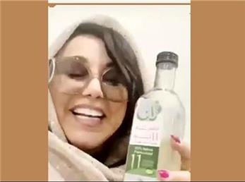 اقدام عجیب بهنوش بختیاری درباره تبلیغ شربت درمان کرونا / بهنوش بختیاری تحت پیگرد قانونی قرار گرفت