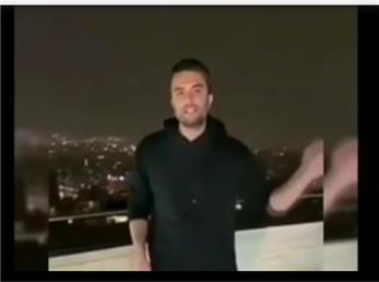 کنسرت بنیامین در پشت بام خانه اش