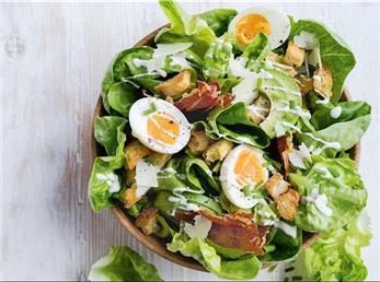 خوشمزه‌ترین سالادهایی که غذایی کامل هستند