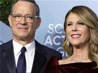 تام هنکس و همسرش به خانه برگشتند