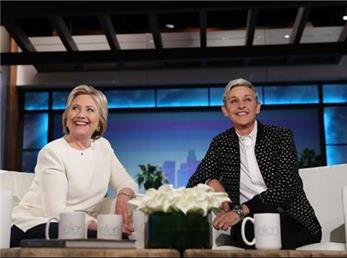 ستاره هایی که همیشه یک نوع لباس می پوشند را بشناسید