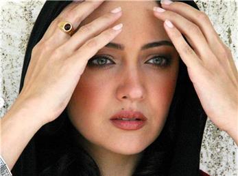 ماشین لاکچری نیکی کریمی+ عکس