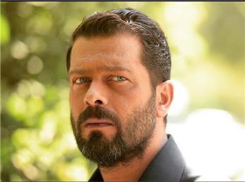 دلنوشته پژمان بازغی برای دریادلان نیروی دریایی