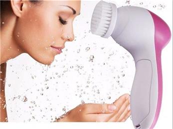 در مورد برس های شستشوی صورت بیشتر بدانیم