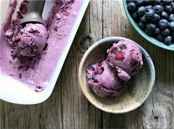 ده خطر پنهان در مصرف بستنی