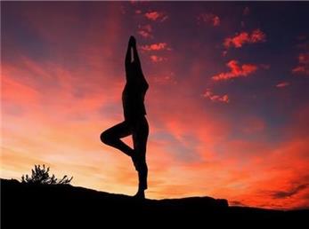 12 عادت روزمره که شما را پیر می‌کند