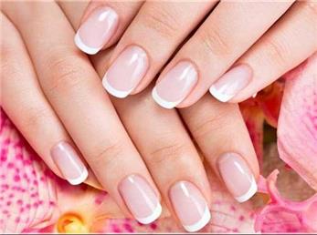 7 قدم برای داشتن ناخن‌های محکم و سالم تنها در دو هفته