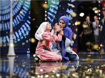 اجرای حیرت انگیزی در عصر جدید/ دختر نه ساله صاحب چراغ طلایی آریا شد