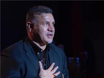 دایی، مردی برای سفیرشدن