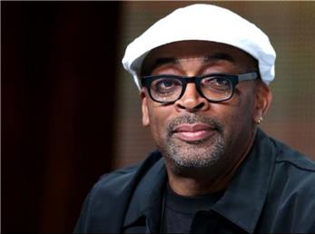 اسپایک لی  رسما عذر خواهی کرد