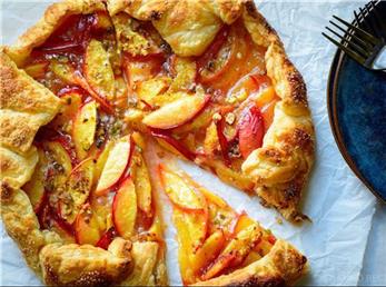 طرز تهیه گلت شلیل؛ خوشمزه تابستانی اصیل فرانسوی