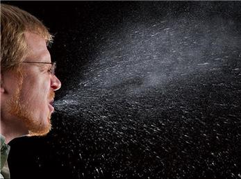 کرونا با یک نفس در محیط آلوده منتقل می‌شود