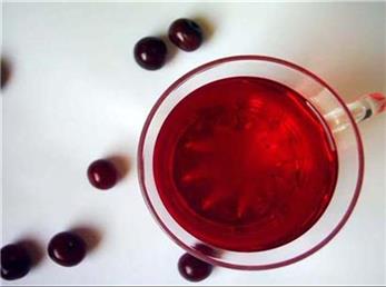 طرز تهیه دمنوش آلبالو؛ تابستانی آرامبخش