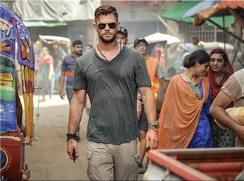 نتفلیکس لیست ۱۰ فیلم پرمخاطب و محبوب خود را به صورت رسمی منتشر کرد/ Extraction در صدر