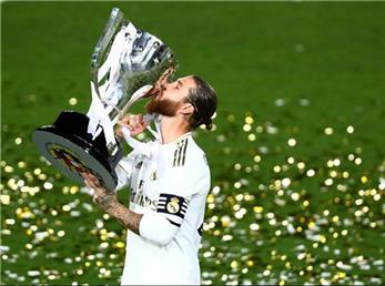 رئالی‌ها امروز چگونه از خواب بیدار شدند؟ +عکس