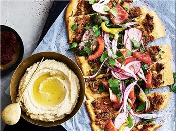 بهترین دستور تهیه لاهماجون؛ طعمی لذیذ از خاورمیانه