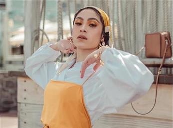 سه روش پوشیدن تاپ برای افراد با حجاب/ چطور با حفظ حجاب می‌توان تاپ پوشید؟