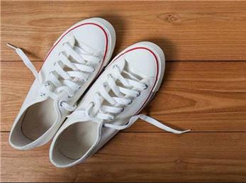 9 روش آسان برای سفید کردن کفش‌های سفید با محصولات خانگی