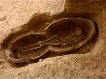 کشف شگفت انگیز گورستان دوره اشکانی در کردستان