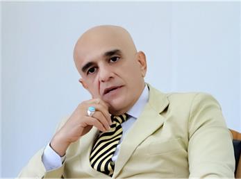 گفتگوی خواندنی با دکتر شهریار کهن‌زاد جراح عمل تغییر جنسیت/ داستان دراماتیک‌ترین جراحی دکتر کهن‌زاد را بخوانید