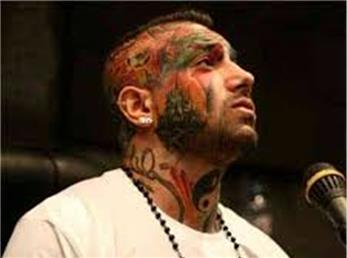 حمله به تتلو در برنامه زنده تلویزیونی