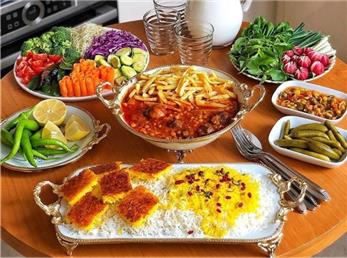 فوت کوزه گری تهیه چند غذای ایرانی؛ از خورش قیمه تا ته‌چین