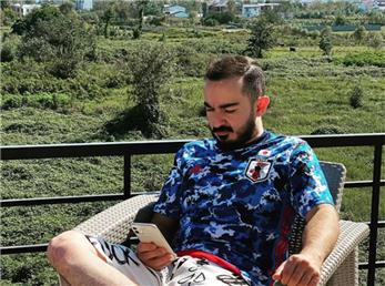 دیدار با نیما مظاهری بازیگر نقش «آباد» در سریال قورباغه