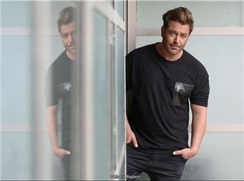 مُدگردی با رضا گلزار؛ استایل لاکچری سلبریتی پرطرفدار