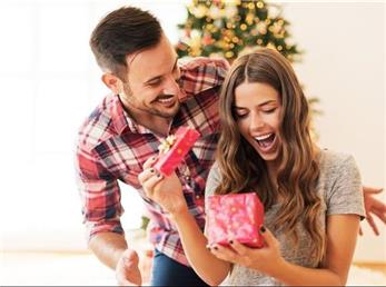 بهترین هدیه روز ولنتاین برای خانم‌ها