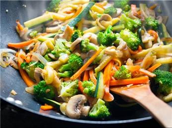 سبزیجاتی که پس از پخت ارزش غذایی‌شان بیشتر می‌شود