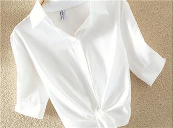 شومیز و بلوزهایی که در سال 1400 روی مُد هستند؛ شومیزهای زنانه مد 2021