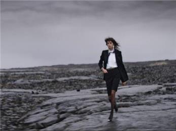 رونمایی از کالکشن زنانه زمستانی برند ایوسن لورن در فضایی پر رمز و راز+فیلم