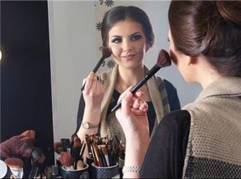 با این اشتباهات آرایشی آقایان را فراری خواهید داد