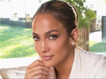 شباهت عجیب جنیفر لوپز به پدرش