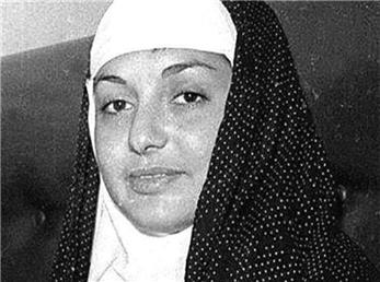 ماجرای نماز خواندن گوگوش به روایت سعید پیردوست