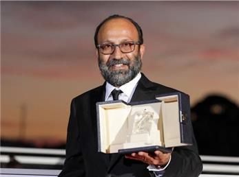 اصغر فرهادی: مردم دنیا فکر می کنند ایران اینترنت ندارد!