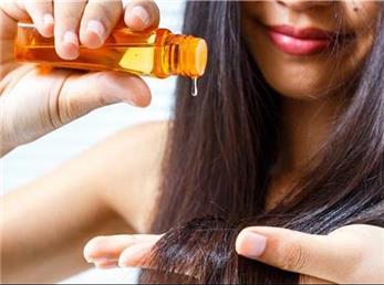 آشنایی با ۹ روغن ضروری برای مو